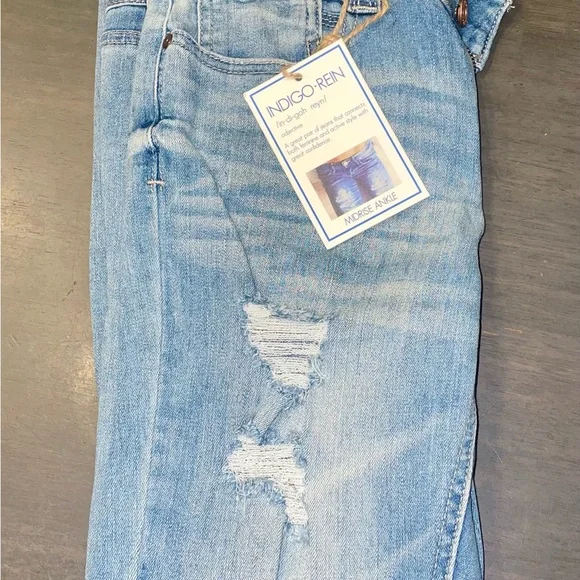 Indigo Rein Women’s Mid Rise Ankle Jeans, Size 7 New With Tags - Picture 3 of 4